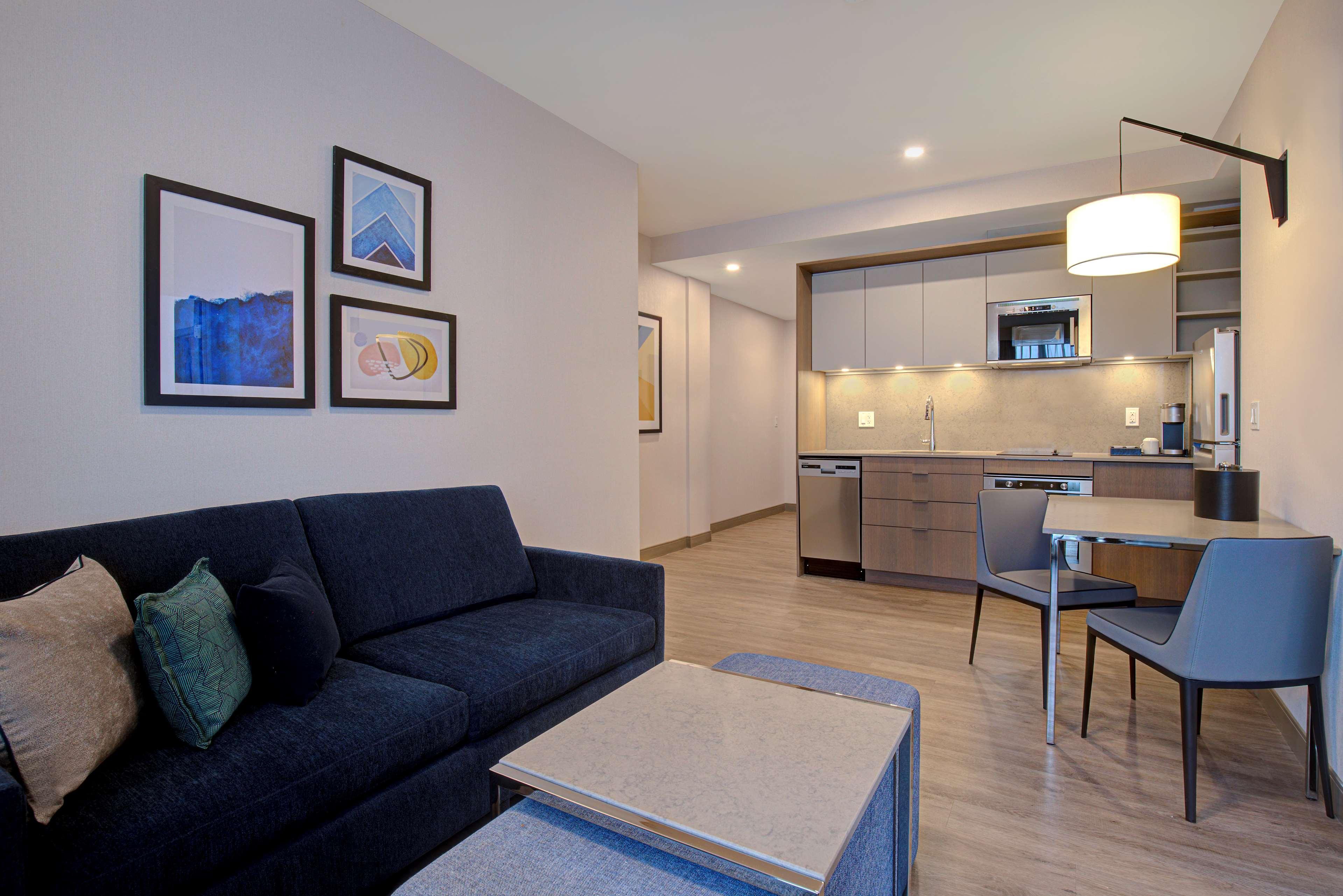 Homewood Suites By Hilton Montreal Downtown 외부 사진