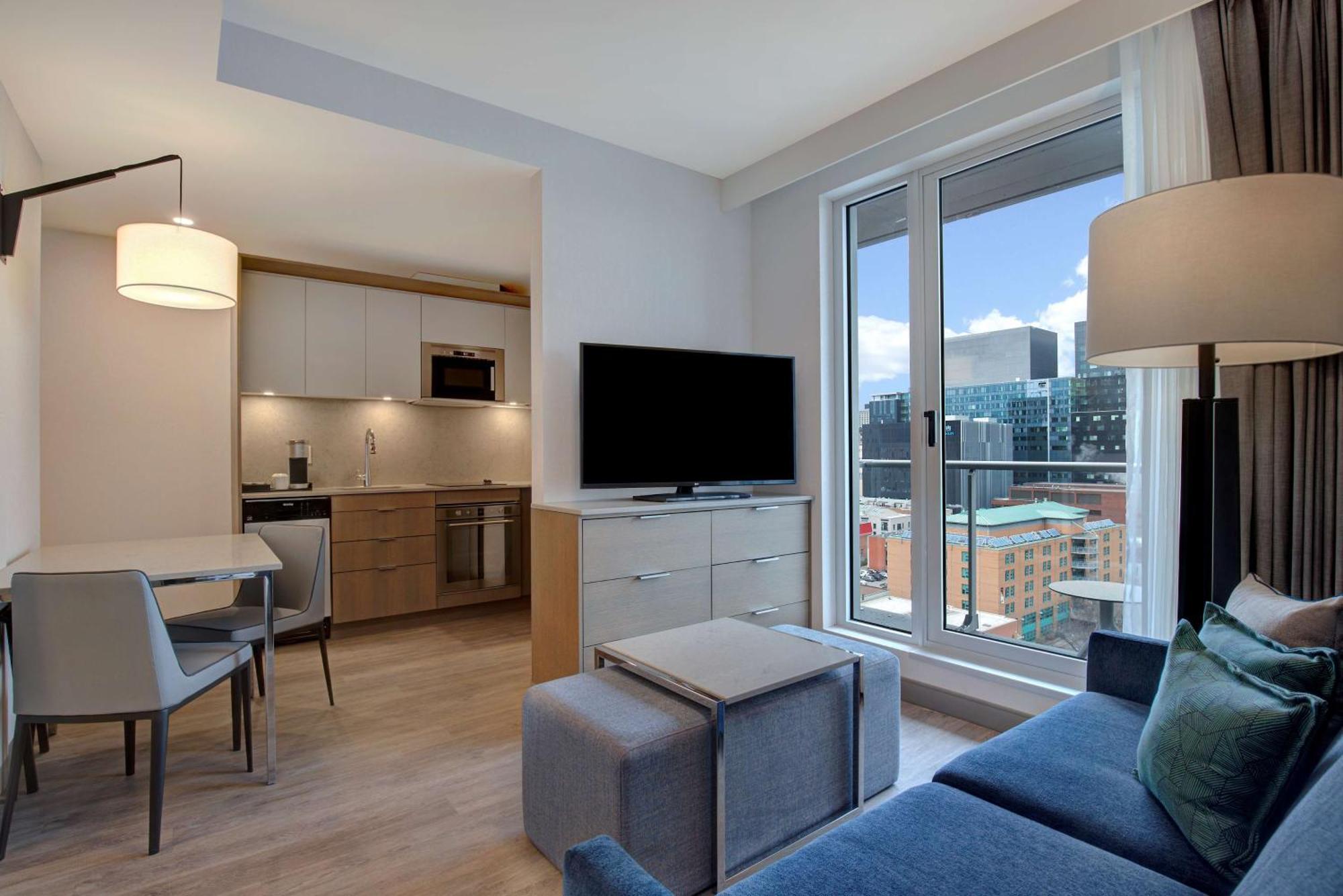Homewood Suites By Hilton Montreal Downtown 외부 사진