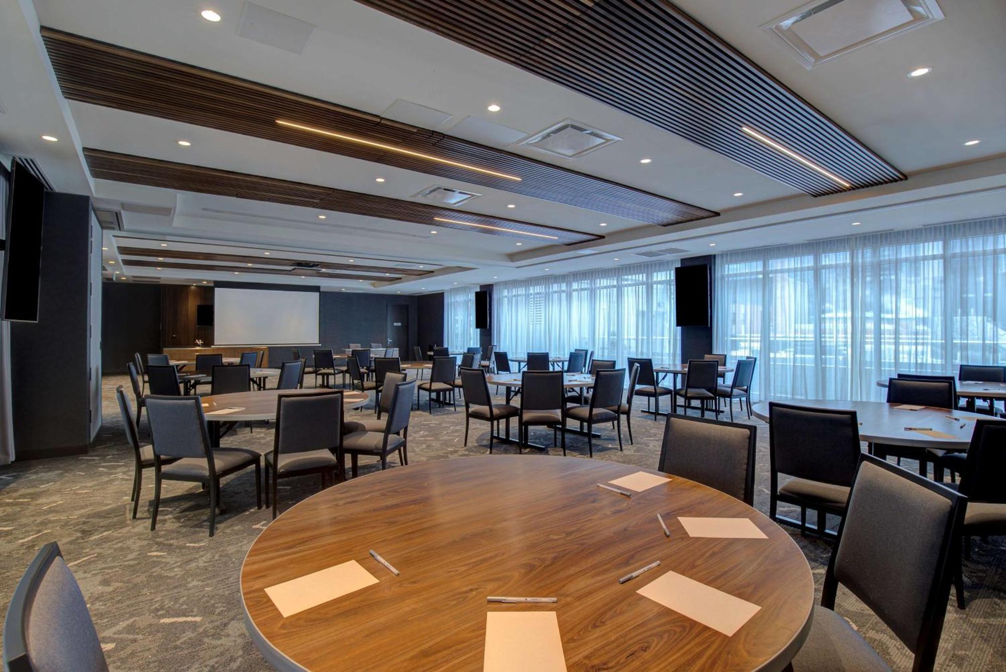 Homewood Suites By Hilton Montreal Downtown 외부 사진