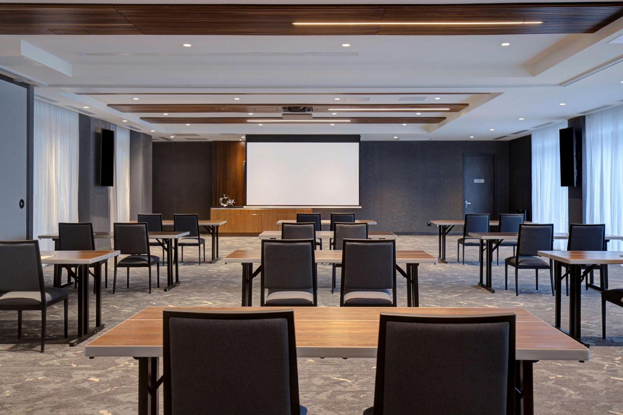 Homewood Suites By Hilton Montreal Downtown 외부 사진